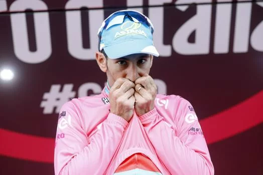 Lo sconforto, le lacrime ed il trionfo. Vincenzo Nibali da impazzire