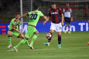 BOLOGNA-CROTONE 1-0 / Destro, match-winner