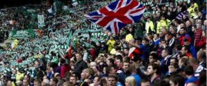 Le Union Jack in risposta alle bandiere irlandesi del Celtic