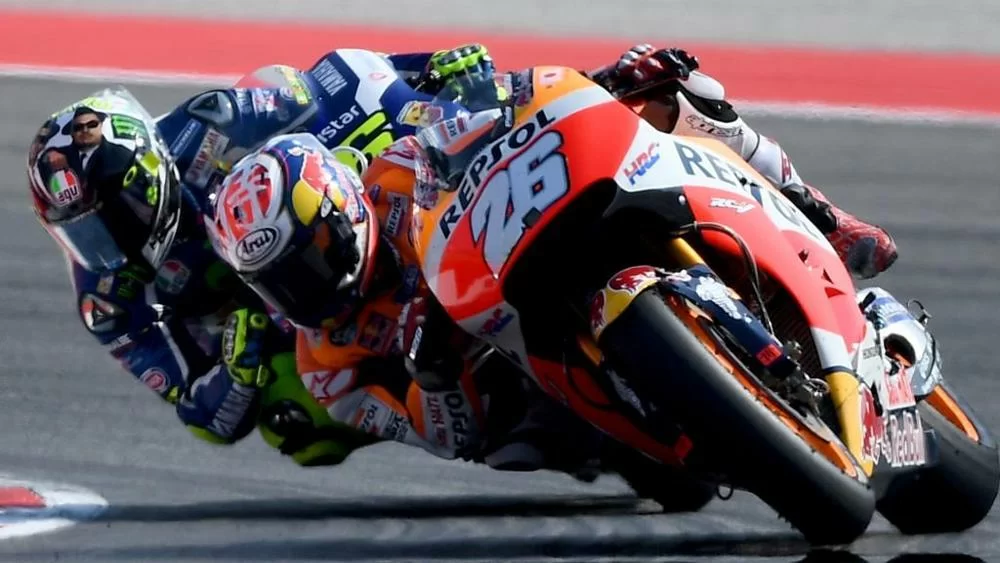 MotoGp, le pagelle del Gran Premio di Misano: Pedrosa vince e sorprende tutti, Rossi prosegue nelle sua rincorsa su Marquez. Rinasce anche Lorenzo