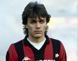 Il look anni '80 di Maldini