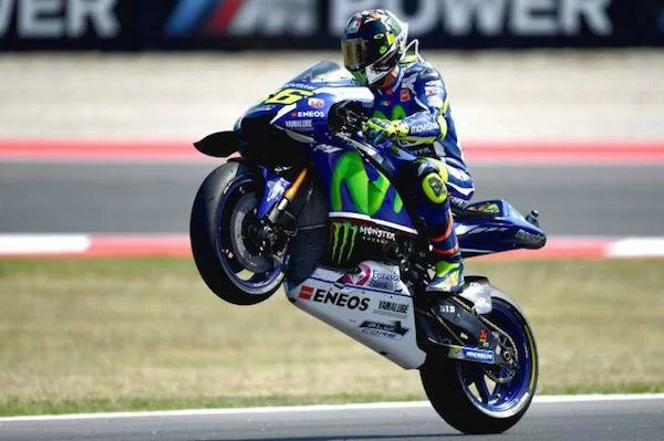 38 anni con uno spirito da ragazzino, buon compleanno a Valentino Rossi!