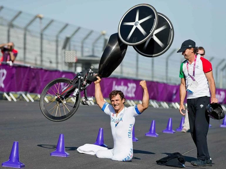 Il mestiere di uomo, il mestiere di Alex Zanardi