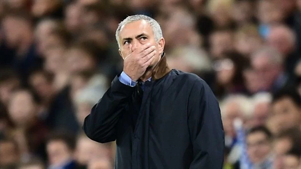 Mourinho imprigionato dal presente