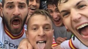 Il selfie nel derby