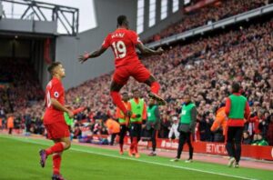 LIVERPOOL-WATFORD 6-1 / Mané sblocca la partita e salta di gioia
