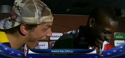 Balotelli prova a parlare, ma arriva un disturbatore