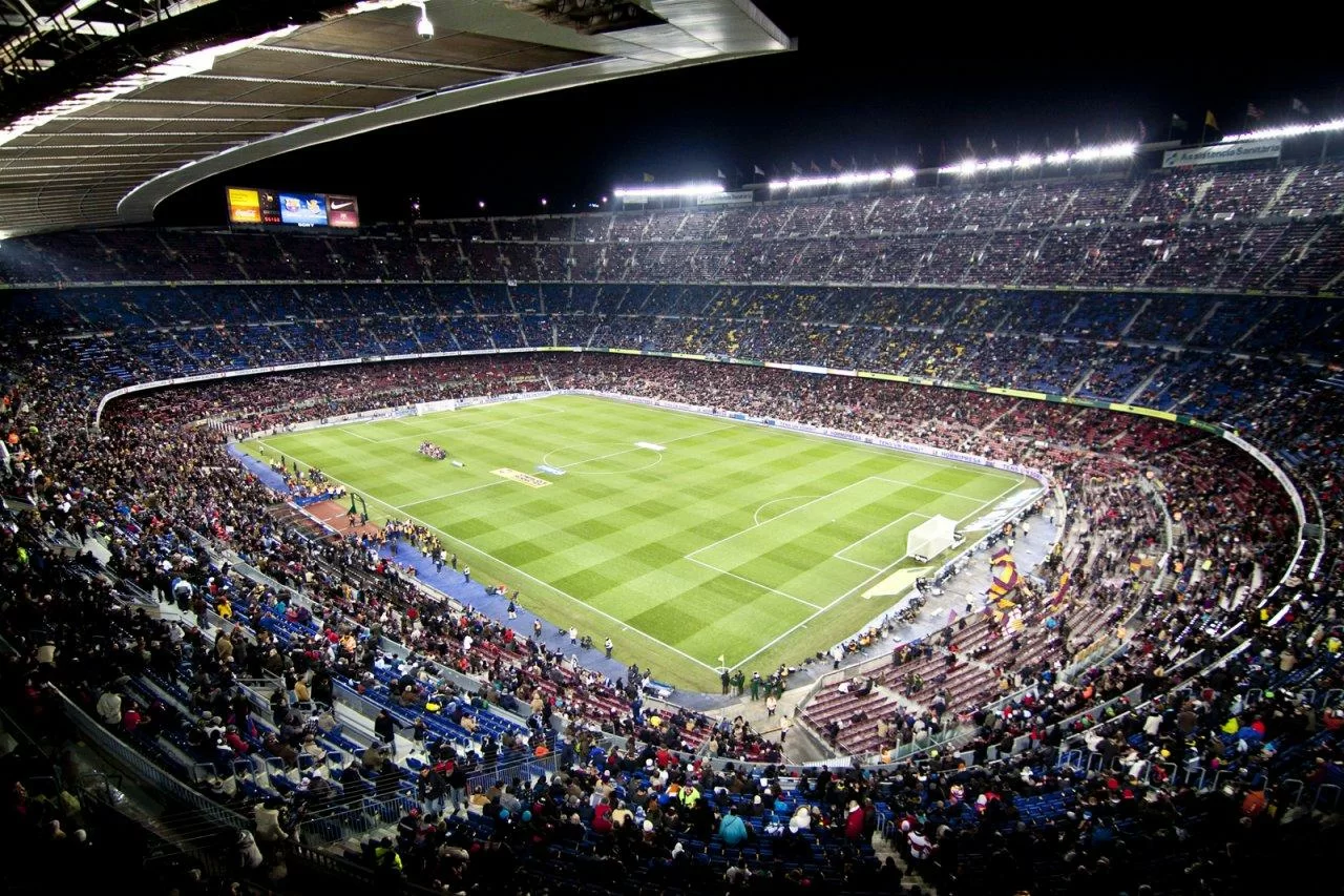 Barcellona, LaLiga propone il cambio campo per il Clasico del 26 ottobre
