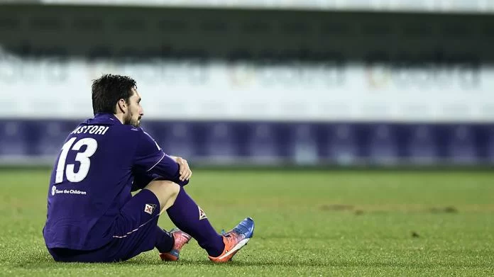Messaggi vergognosi contro Astori, la Fiorentina non ci sta: “Siamo sgomenti, individui indegni!”