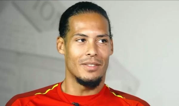 Van Dijk shock: “A 17 anni stavo per morire, ho firmato le mie volontà in ospedale”