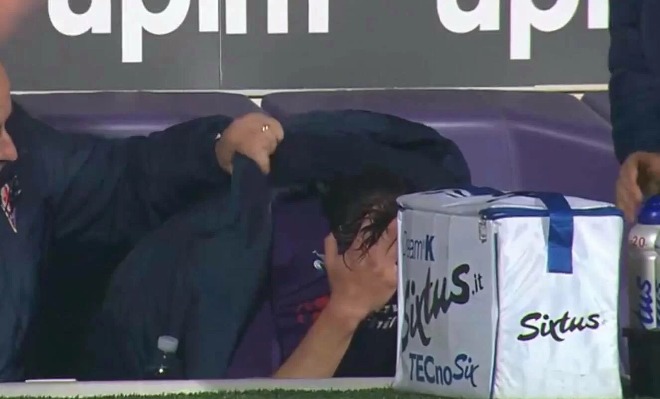 Tegola per la Fiorentina, infortunio per Chiesa: l’attaccante esce in lacrime dal campo!