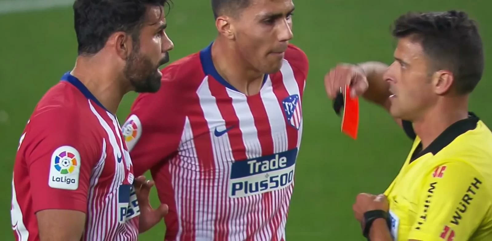 Stangata per Diego Costa, frasi ingiuriose e mani sull’arbitro: 8 giornate di squalifica!