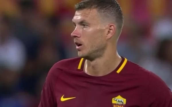 Roma e Real Madrid in campo: pioggia di fischi dell’Olimpico per Dzeko!