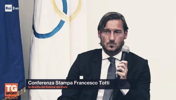 L’AS Roma risponde a Totti: “Siamo amareggiati. Percezione fantasiosa e lontana dalla realtà”
