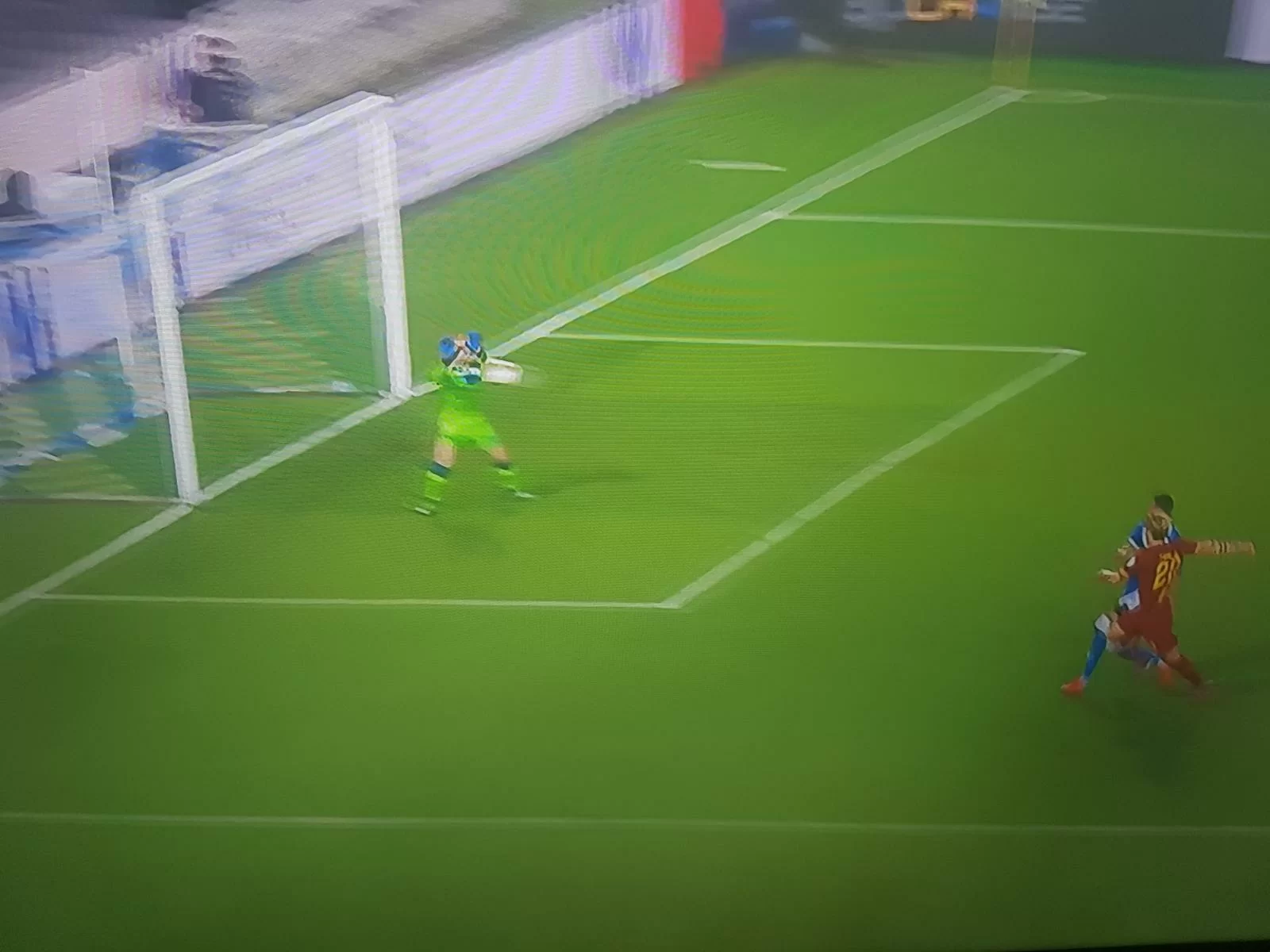 SERIE A – Gioia Roma, Zaniolo torna al gol dopo l’infortunio: tiro potente con il sinistro che piega le mani al portiere del Brescia!