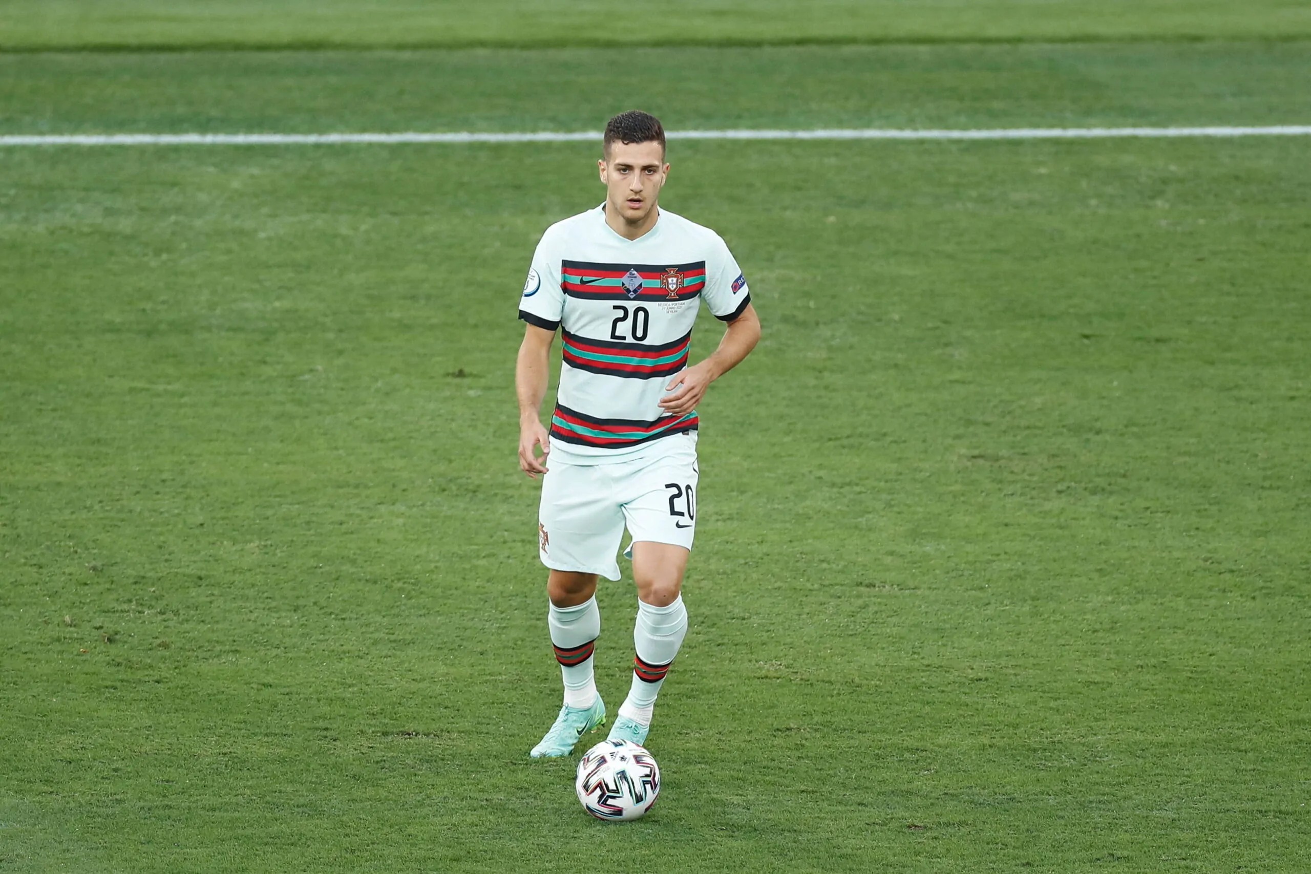 Milan, Dalot bloccato dallo United, ma lui ha già scelto il suo futuro