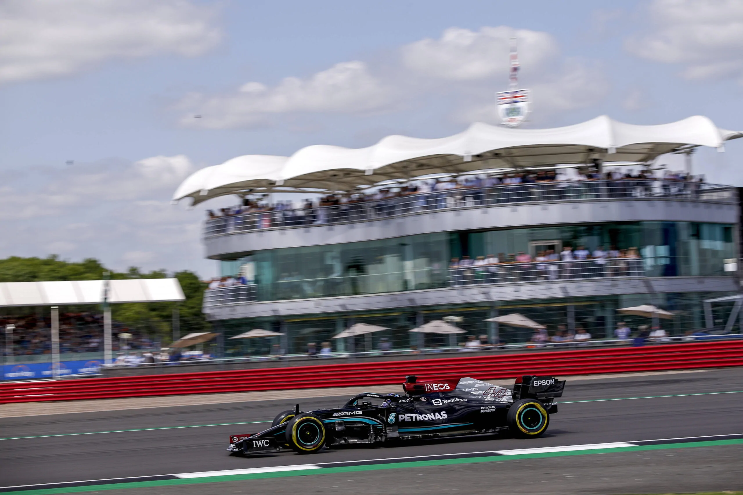 Formula 1, Hamilton fa la pole per la Sprint Qualifying