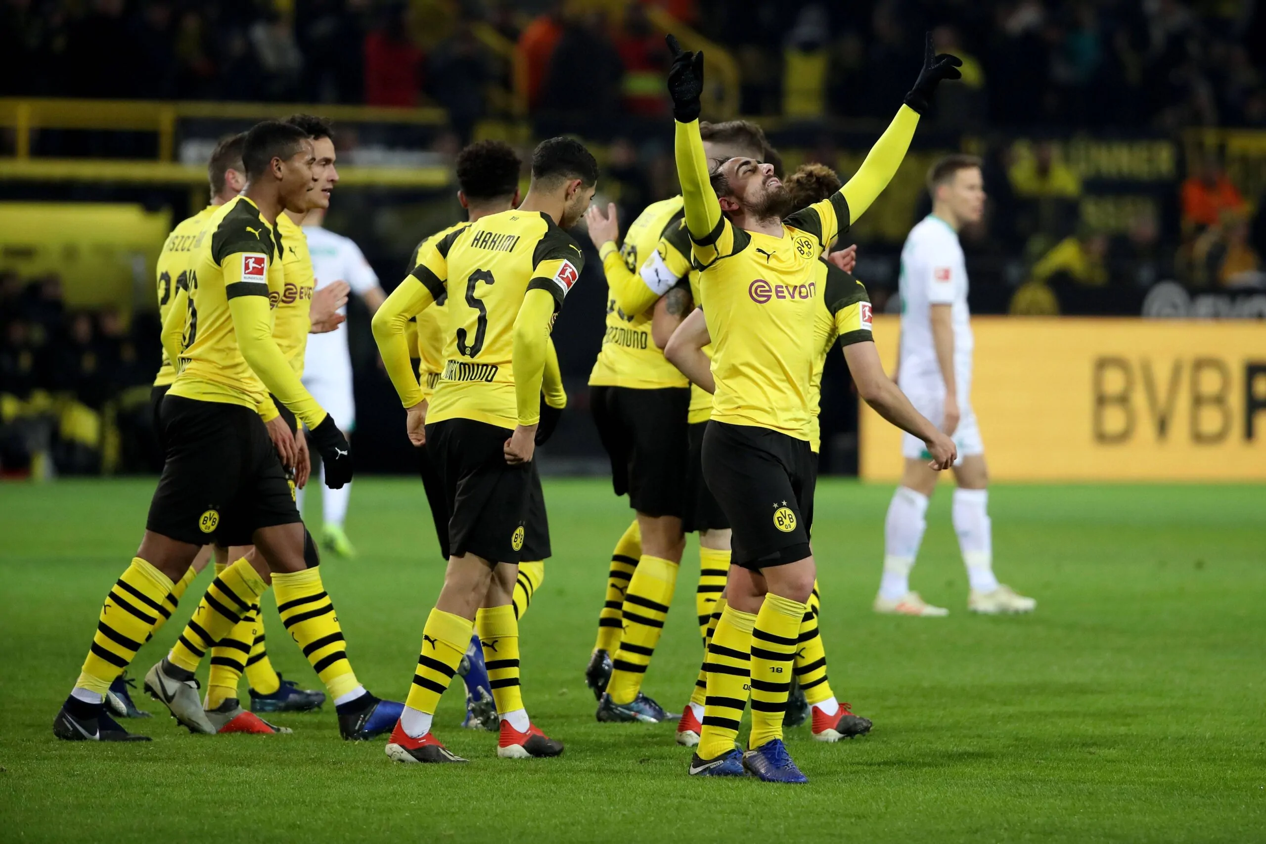 Il Borussia Dortmund chiude un gran colpo per l’attacco