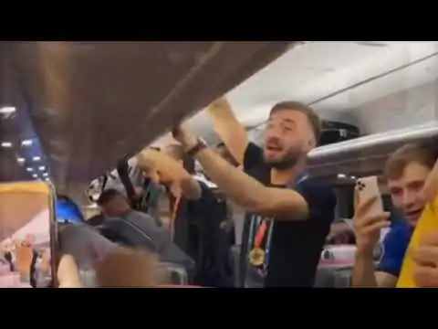 VIDEO | 🇮🇹La FESTA degli AZZURRI continua in viaggio verso ROMA❗