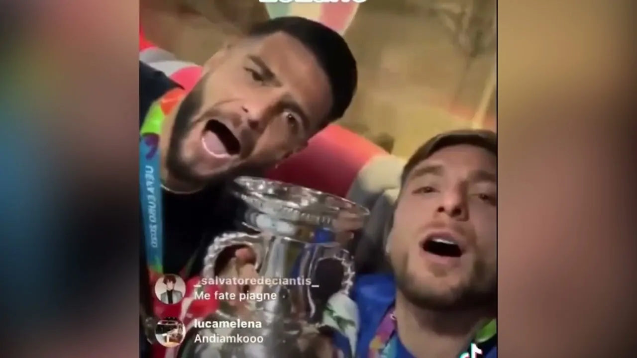 VIDEO | INSIGNE E IMMOBILE SHOW CON LA COPPA!