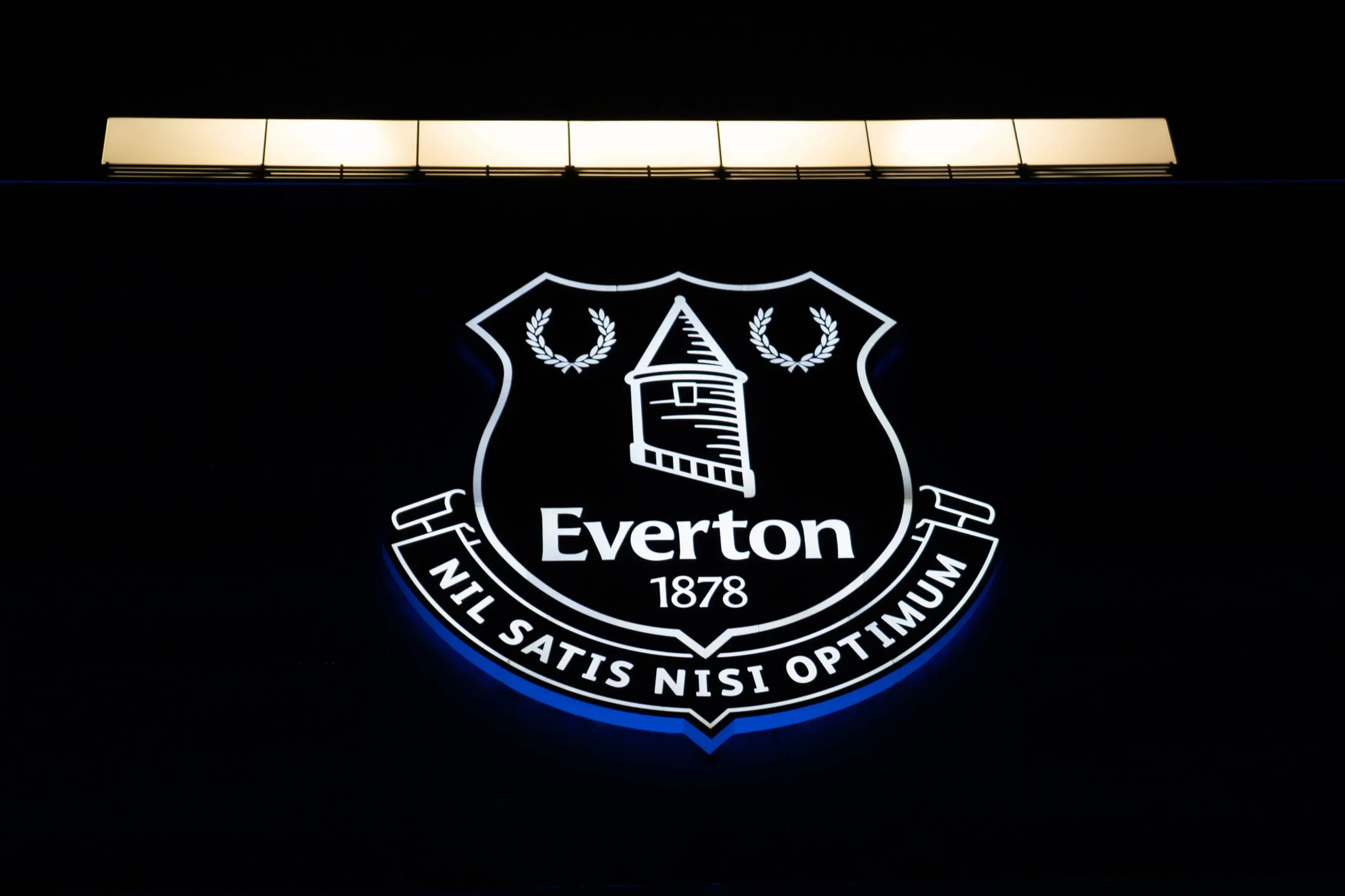 Caos in Premier: arrestato un giocatore dell’Everton per abusi sessuali su minori
