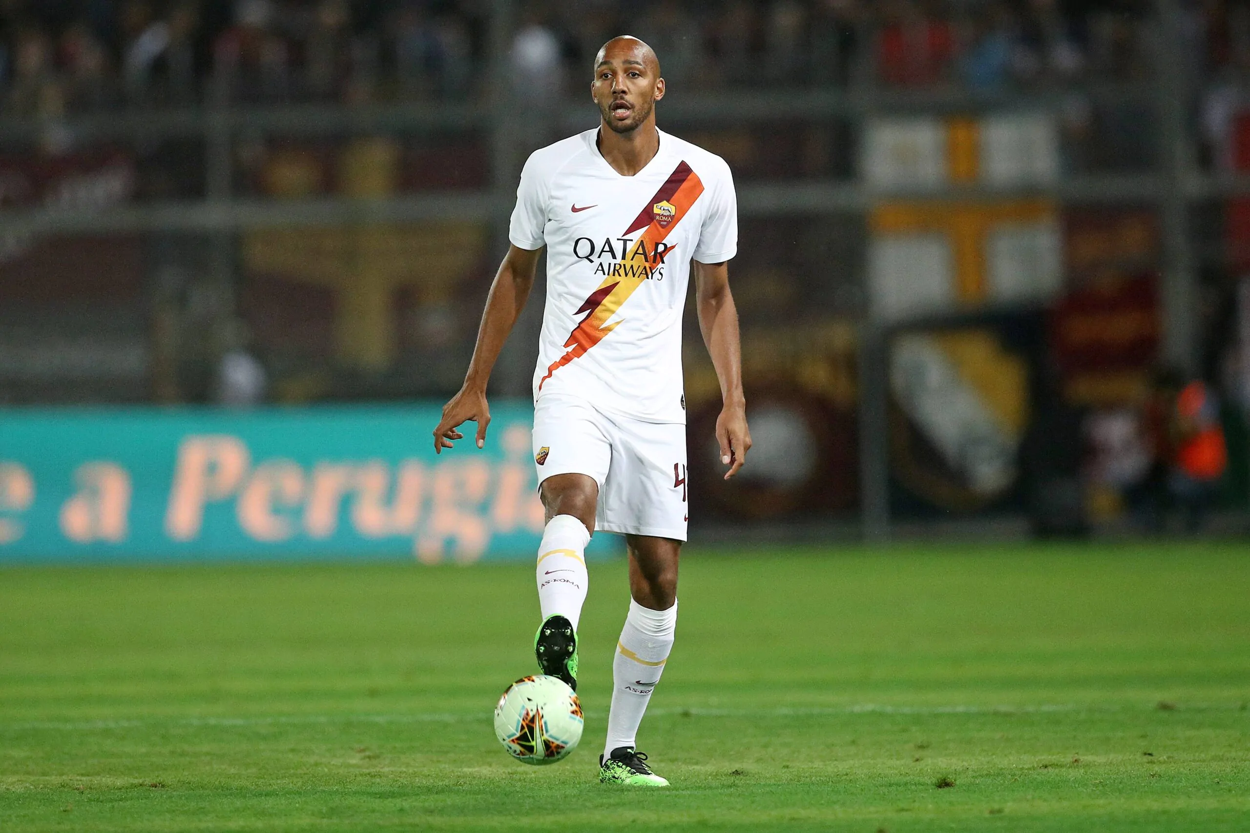 UFFICIALE – Steven Nzonzi non è più un giocatore della Roma, vola in Qatar