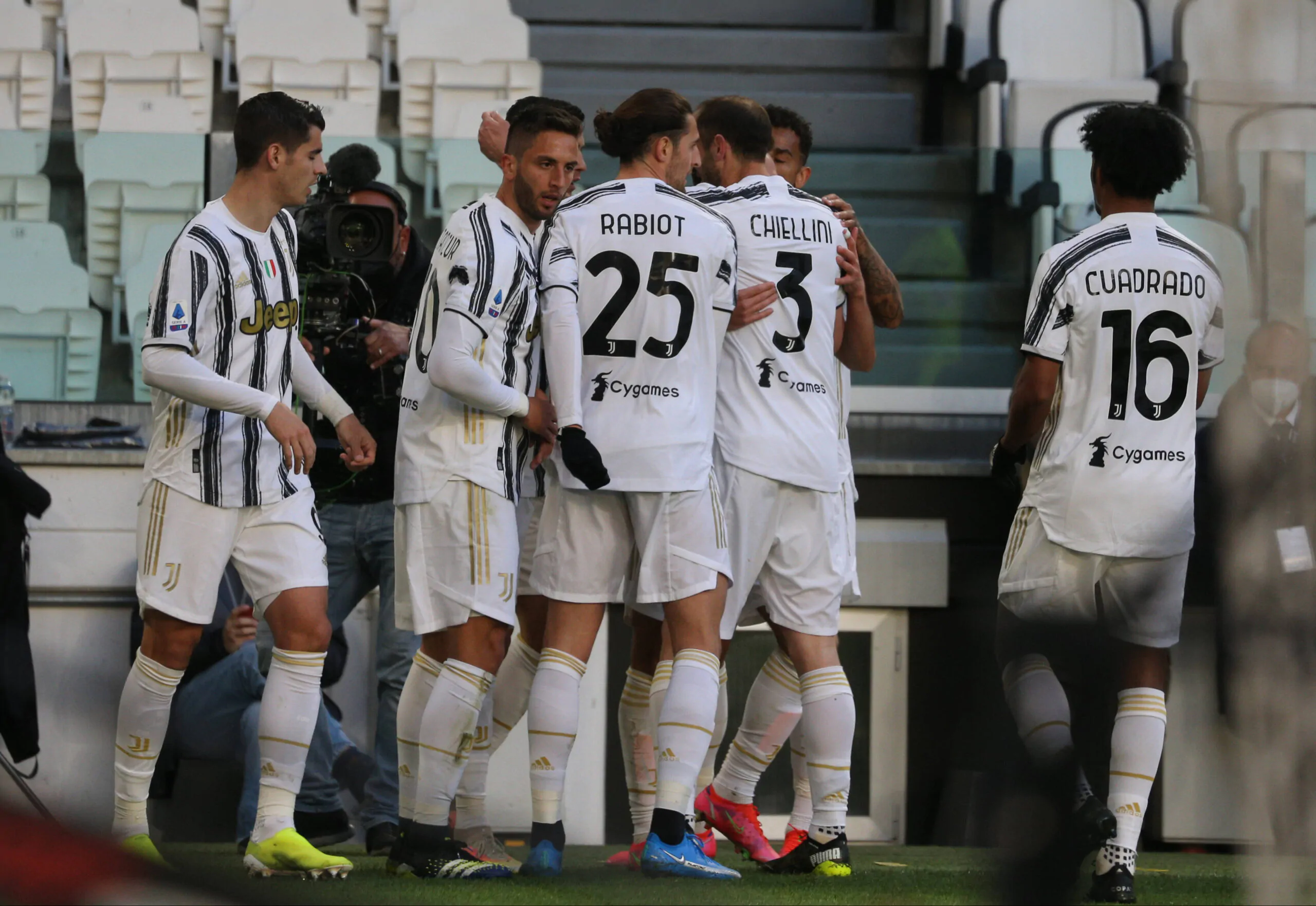 “Per vincere la Champions League servono 11 giocatori”: CR7 attacca la Juventus!