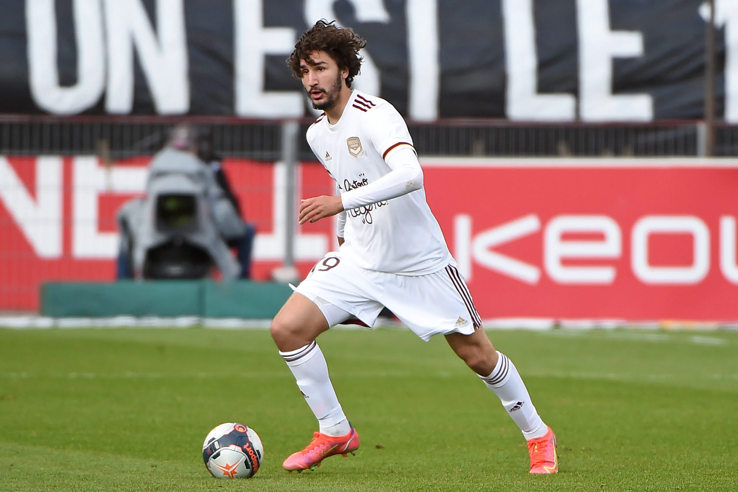 Adli sul suo trasferimento al Milan: “Sono felice sia andata così, dopo quest’anno arriverò più preparato in Italia”