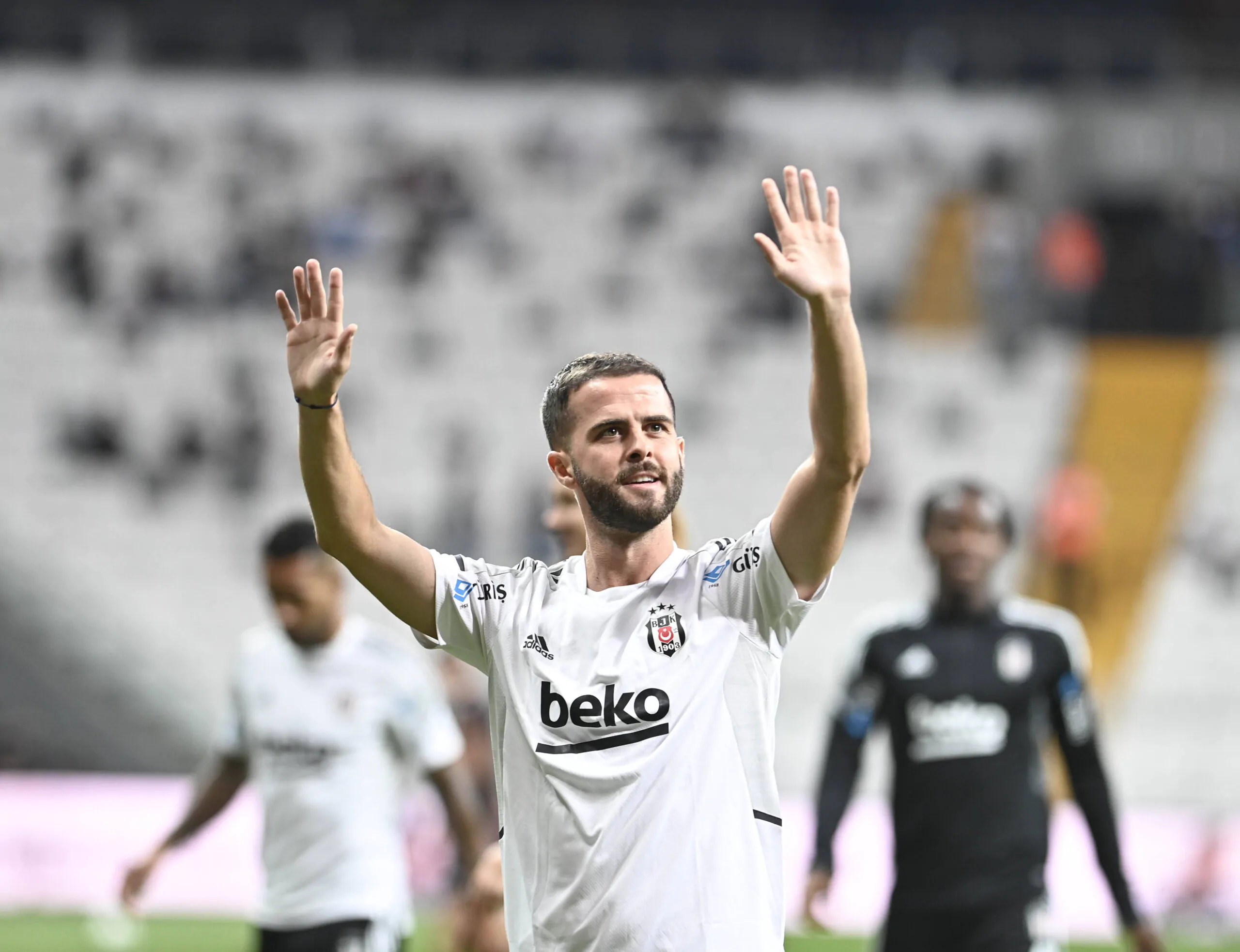 Pjanic smentisce le voci sul suo futuro: le sue parole