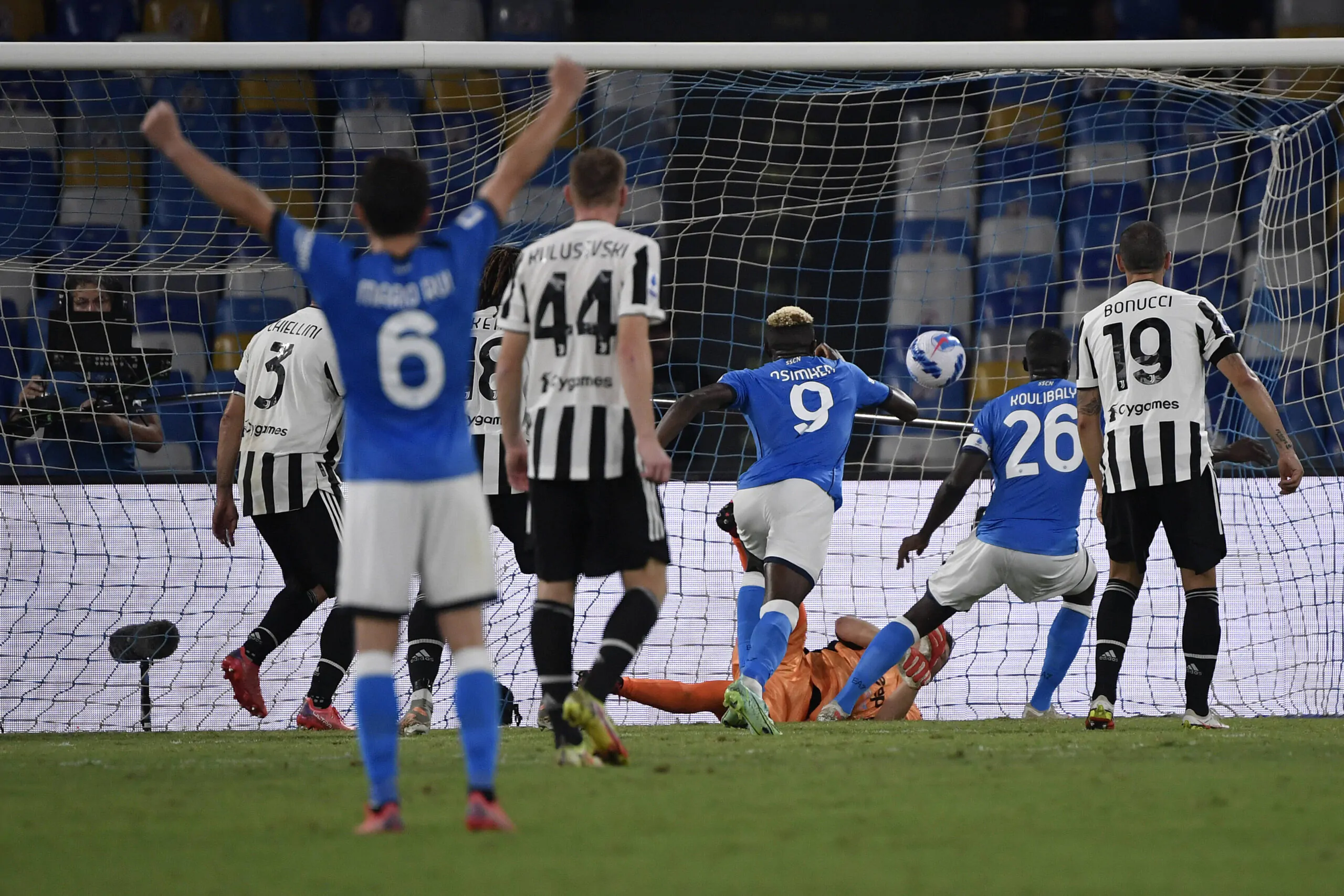 “A Napoli non c’è stata gara, nemmeno sull’1-0 per i bianconeri”, la stoccata dell’ex Inter