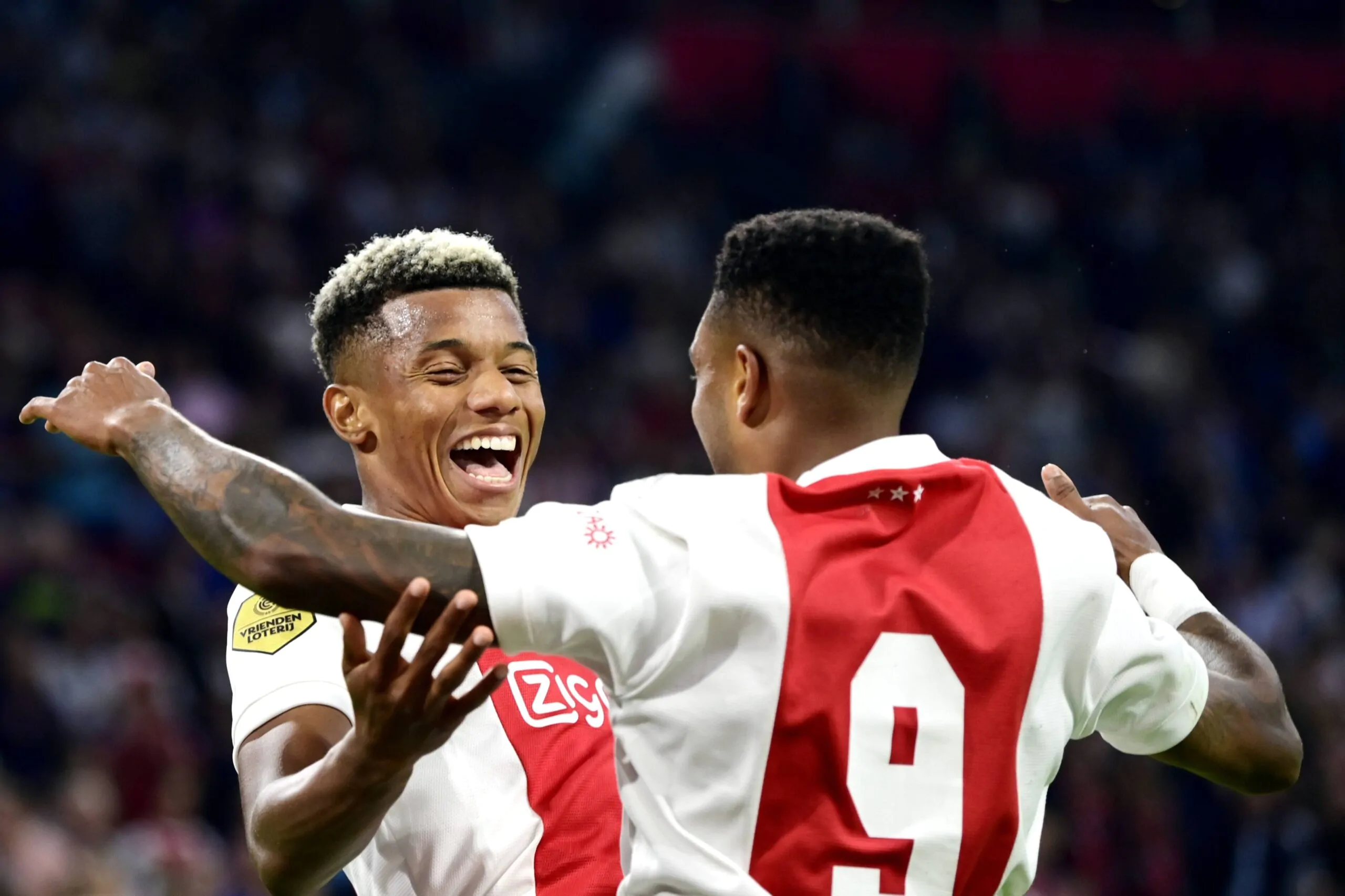 Neres pronto a lasciare l’Ajax: tanti top club su di lui