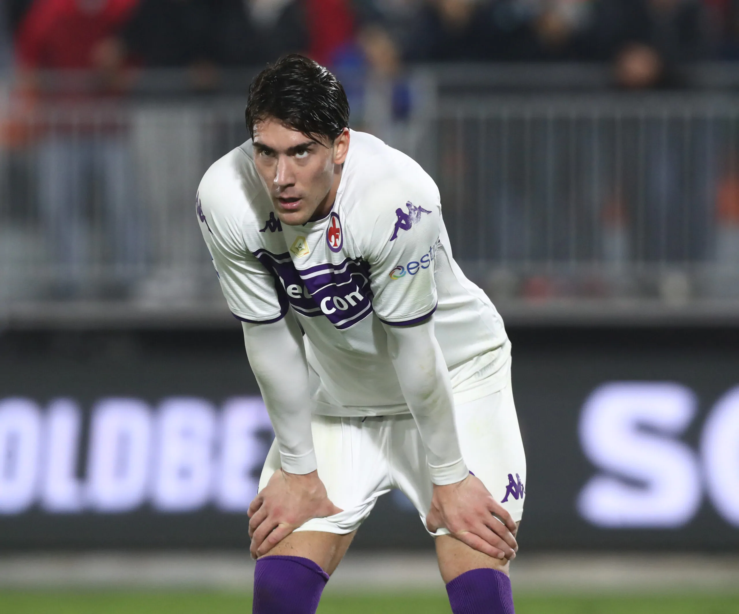 Vlahovic-Juve, la Fiorentina preoccupata per la contestazione dei tifosi: pronto il piano