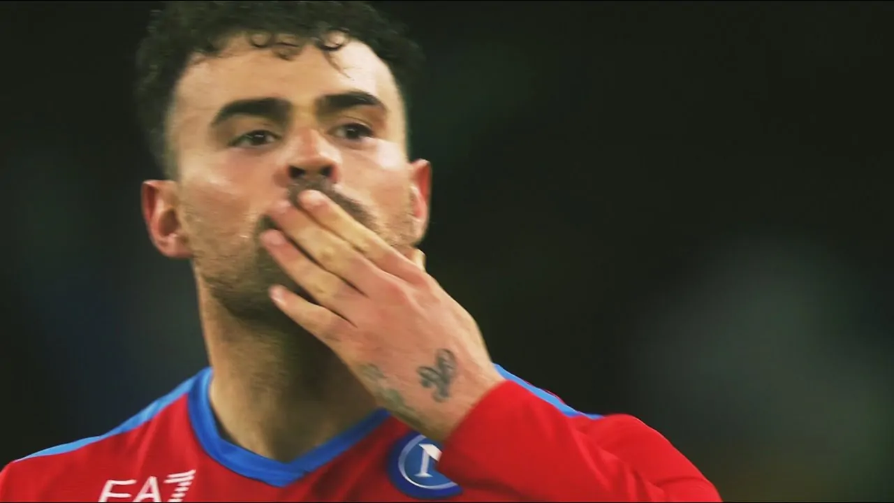 VIDEO | ROVESCIATA INCREDIBILE DI PETAGNA IN NAPOLI-SAMPDORIA!