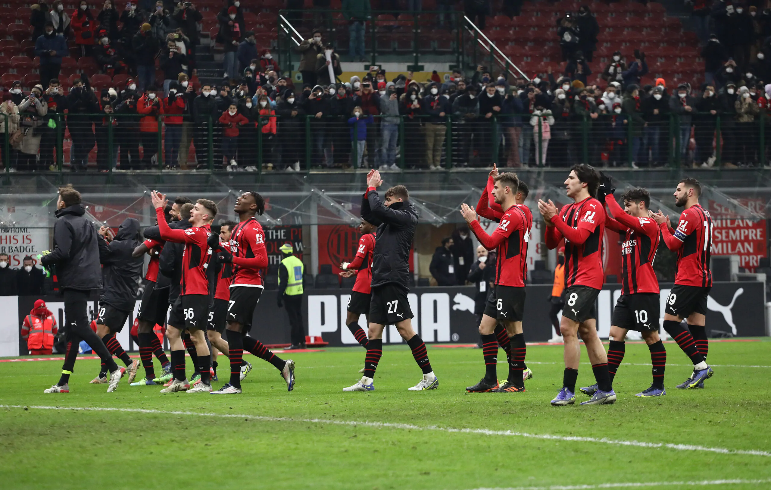 Calciomercato Milan, il rinnovo del difensore sfuma: un club di A piomba su di lui!