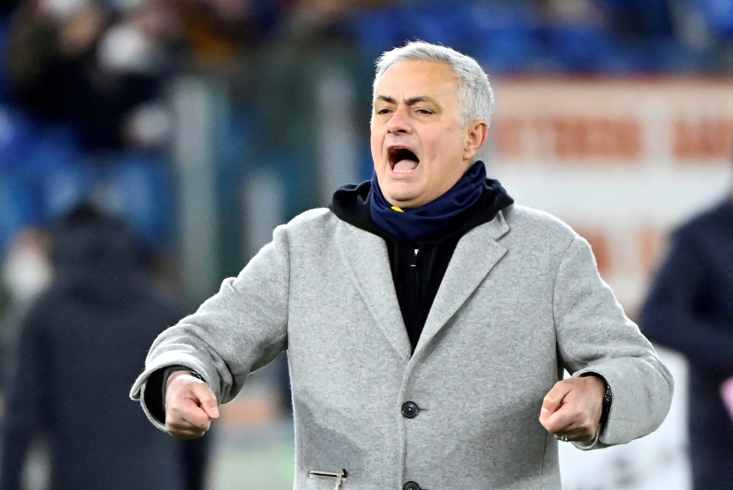 Mourinho: “Arriverà un centrocampista!” Svelato il nome