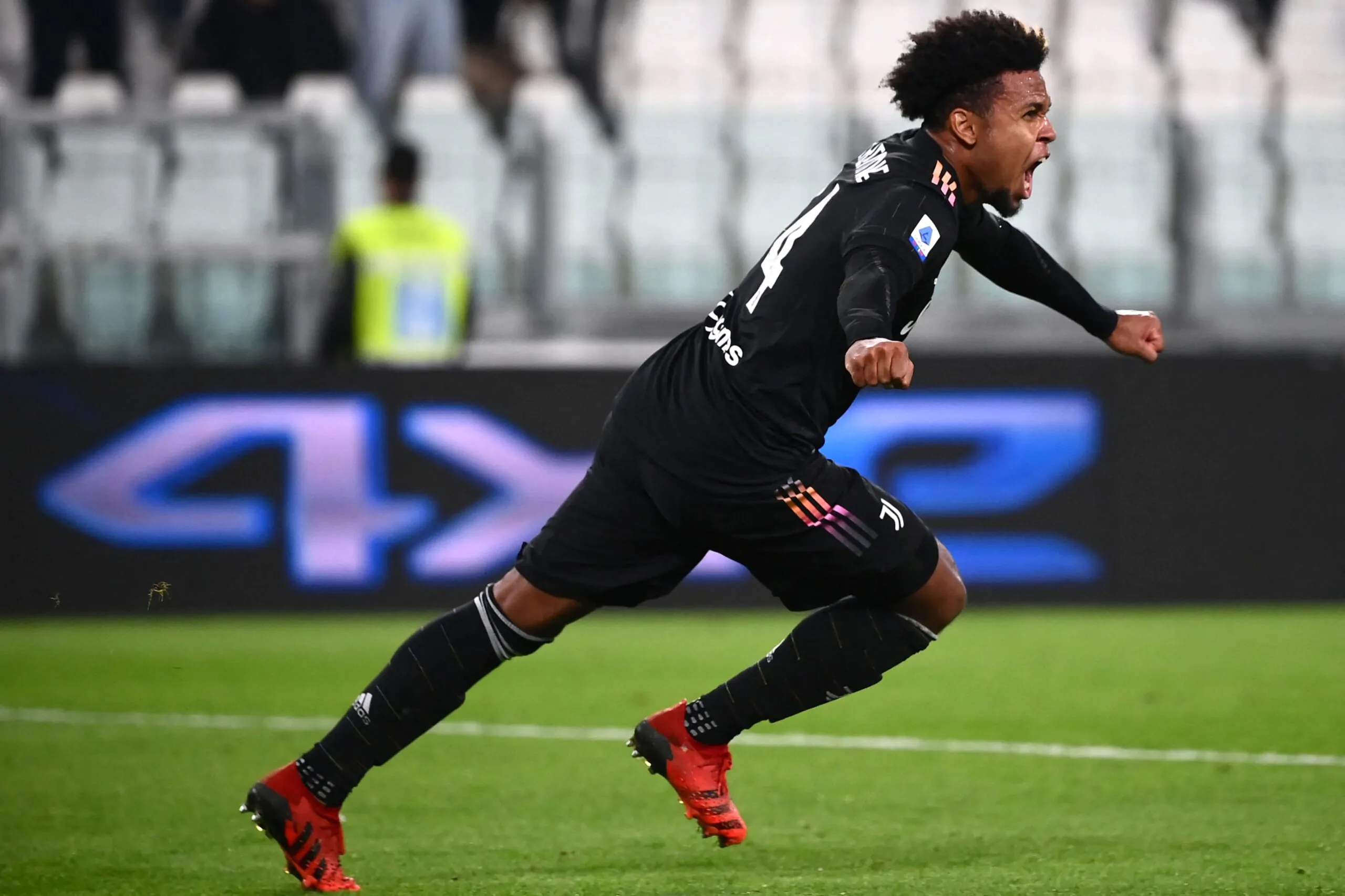 Il Tottenham ci prova per Mckennie: la risposta della Juventus