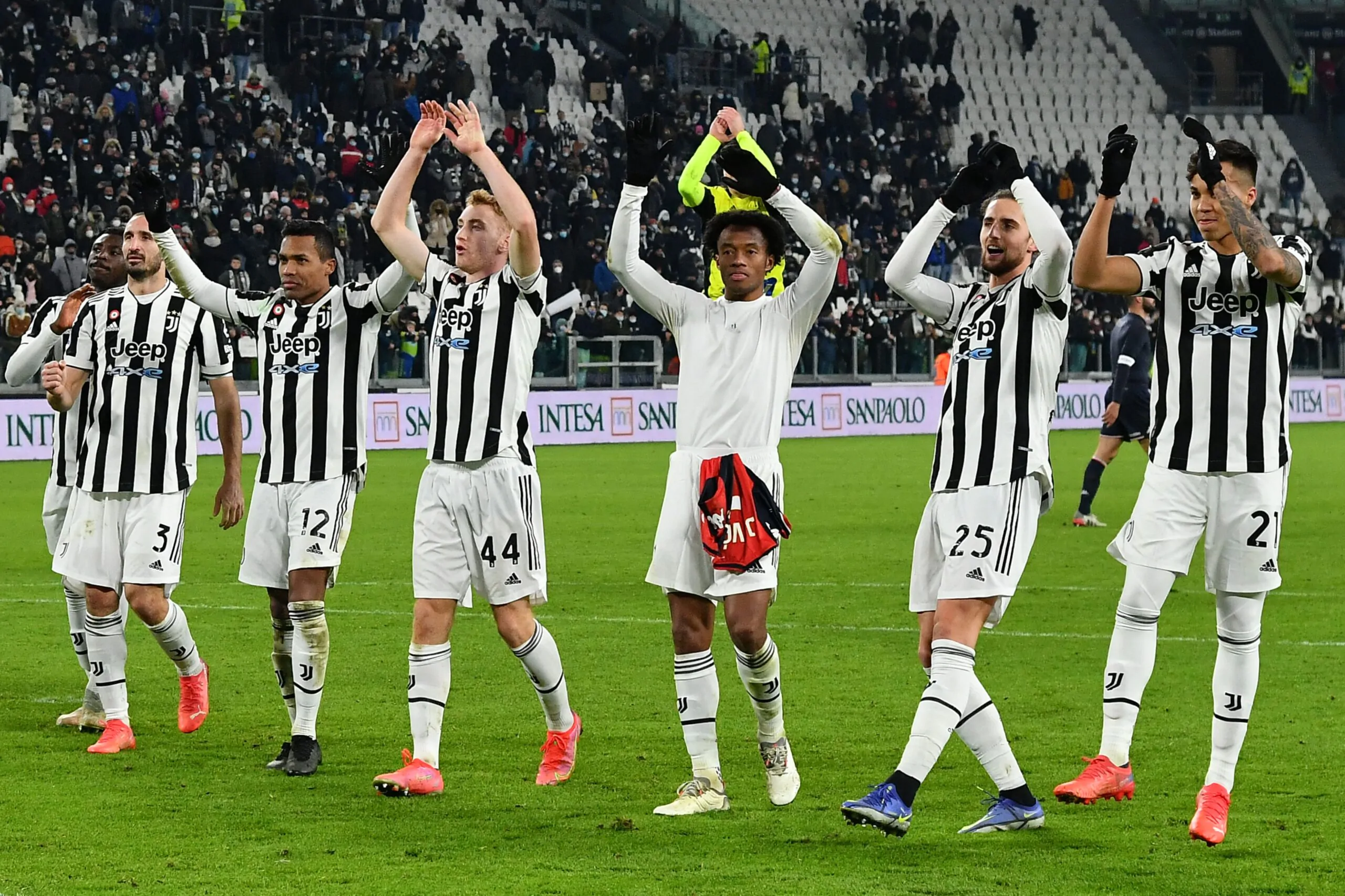 Juventus, il difensore andrà via a giugno: arriva la decisione