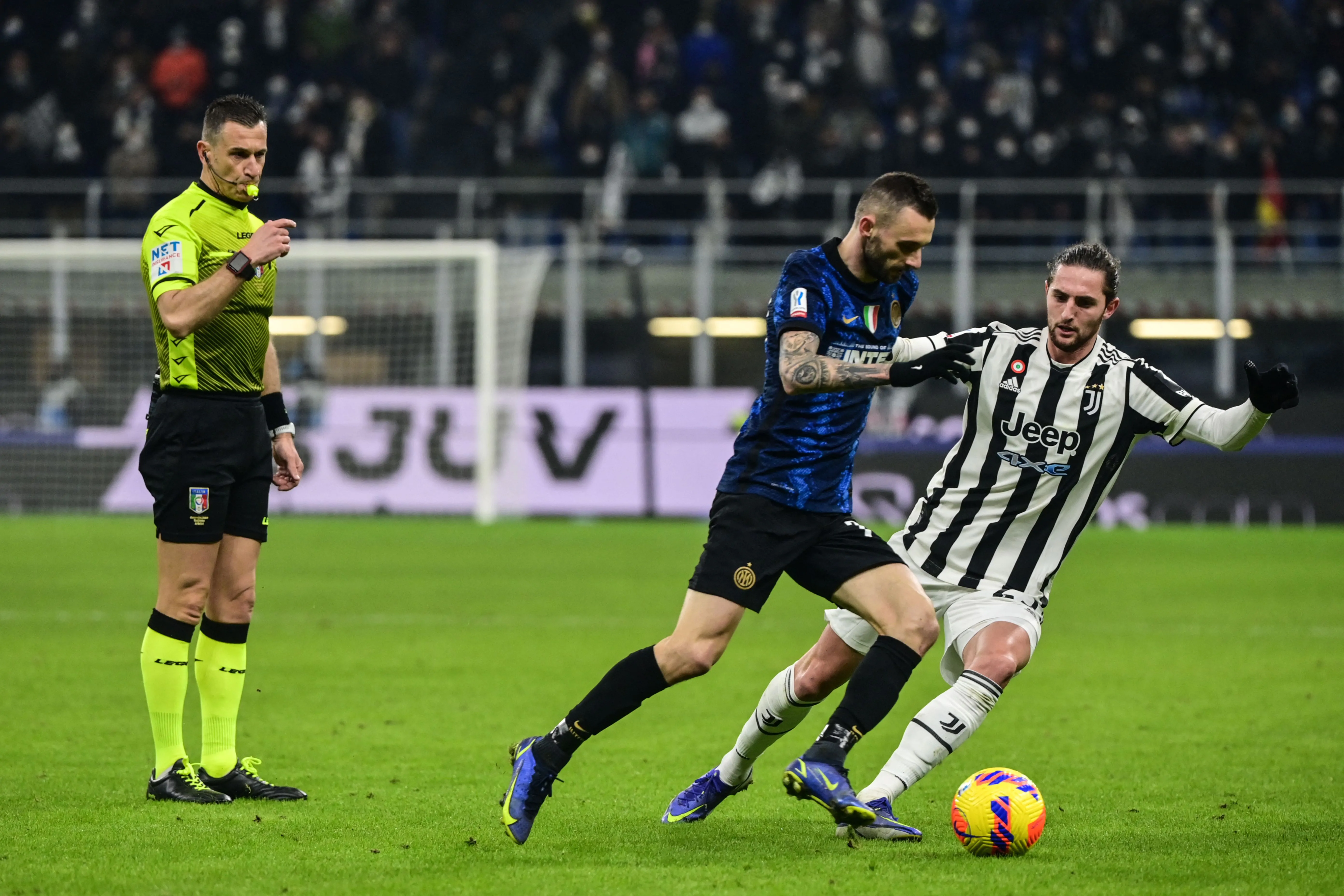 Serie A, l’arbitro Doveri: “I giocatori ci aiutino a farlo!”