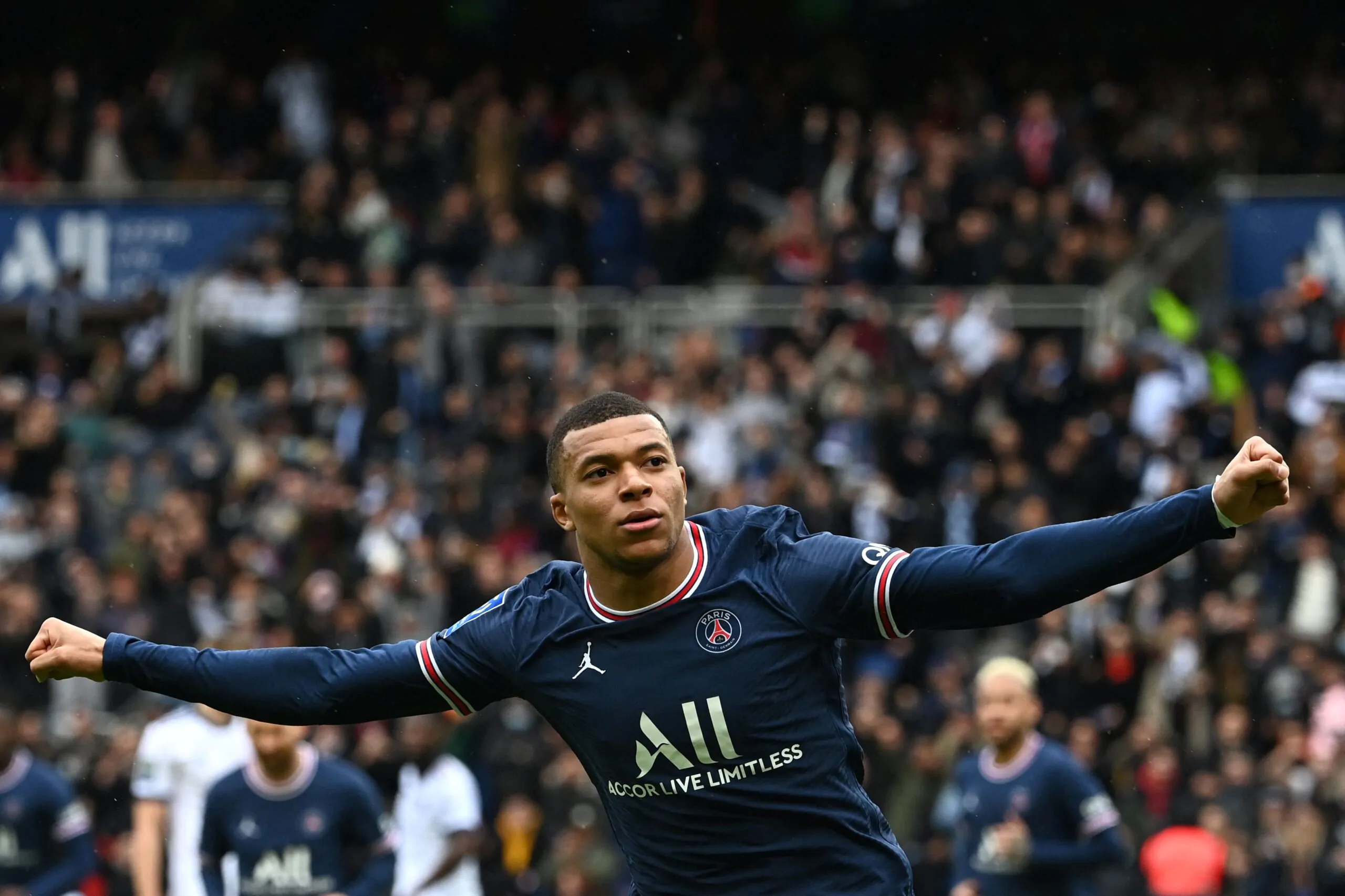 Mbappé in Premier League? Il campione lo chiama: “Coppia eccezionale”