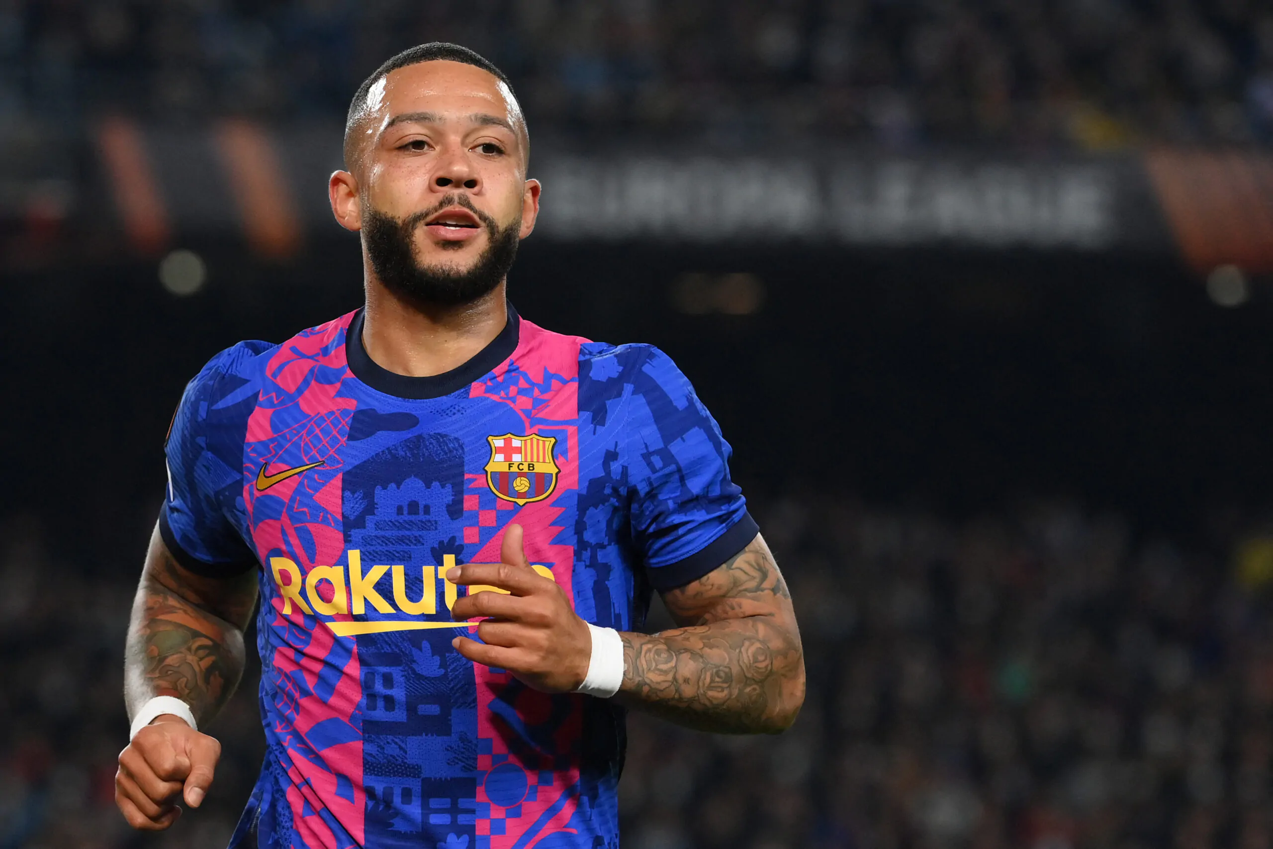 Depay rompe con il Barcellona: quattro squadre di Serie A su di lui