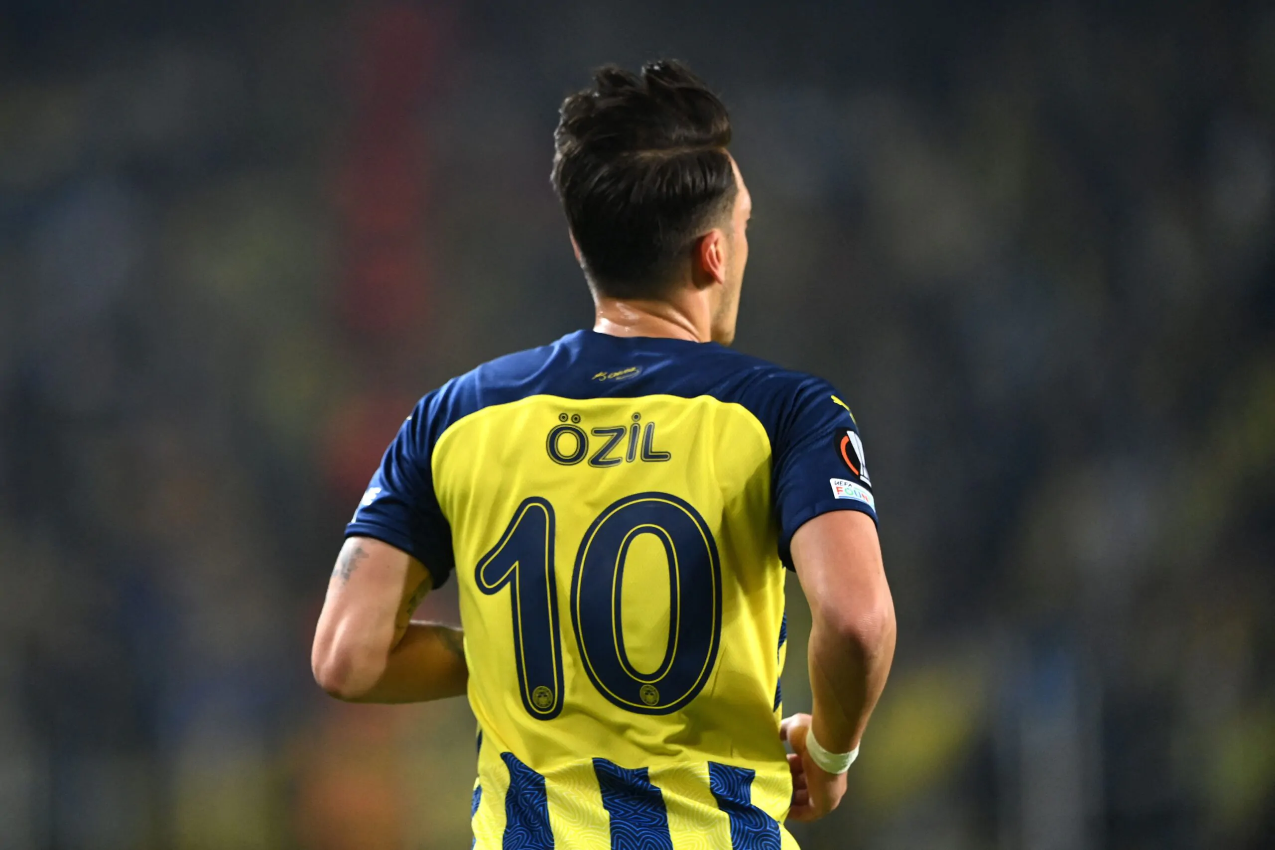 Fenerbahce, Ozil finisce fuori rosa: le parole del giocatore!