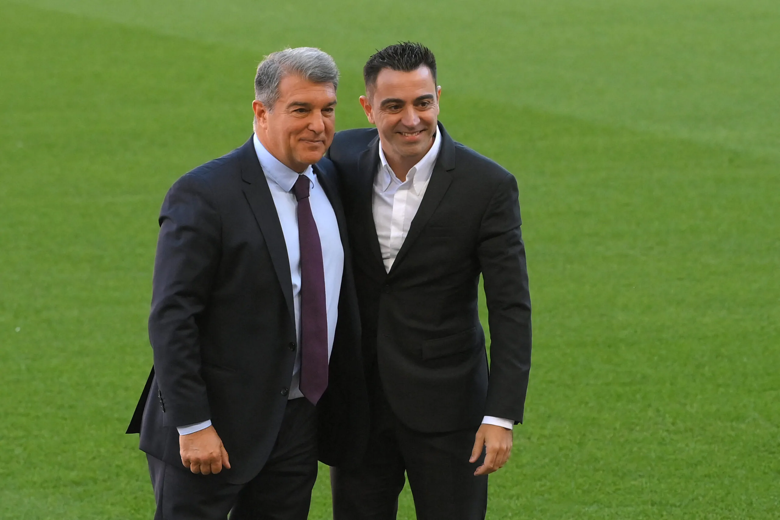 Barcellona, Laporta non esclude l’acquisto di un top player!