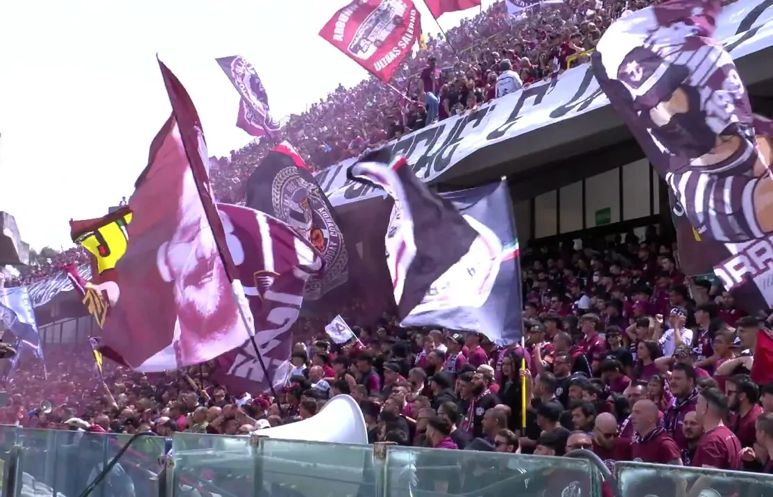 Tifosi caldissimi, Salernitana-Fiorentina inizia in ritardo: cosa è successo sul campo!