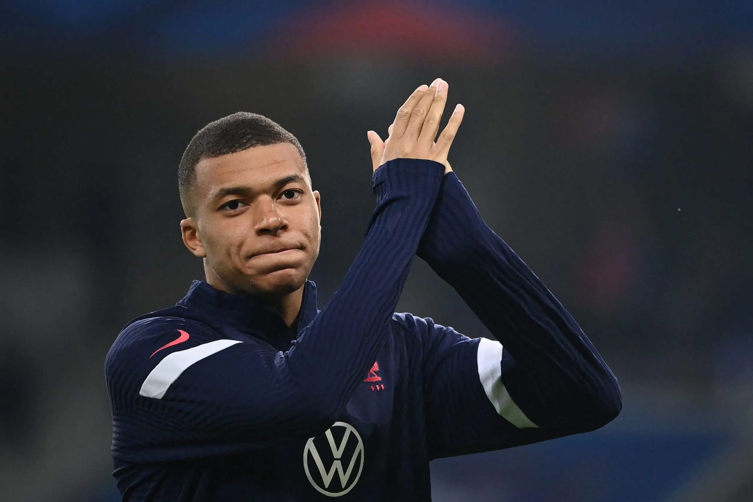 Addio Mbappé: il PSG sogna l’attaccante della Premier League