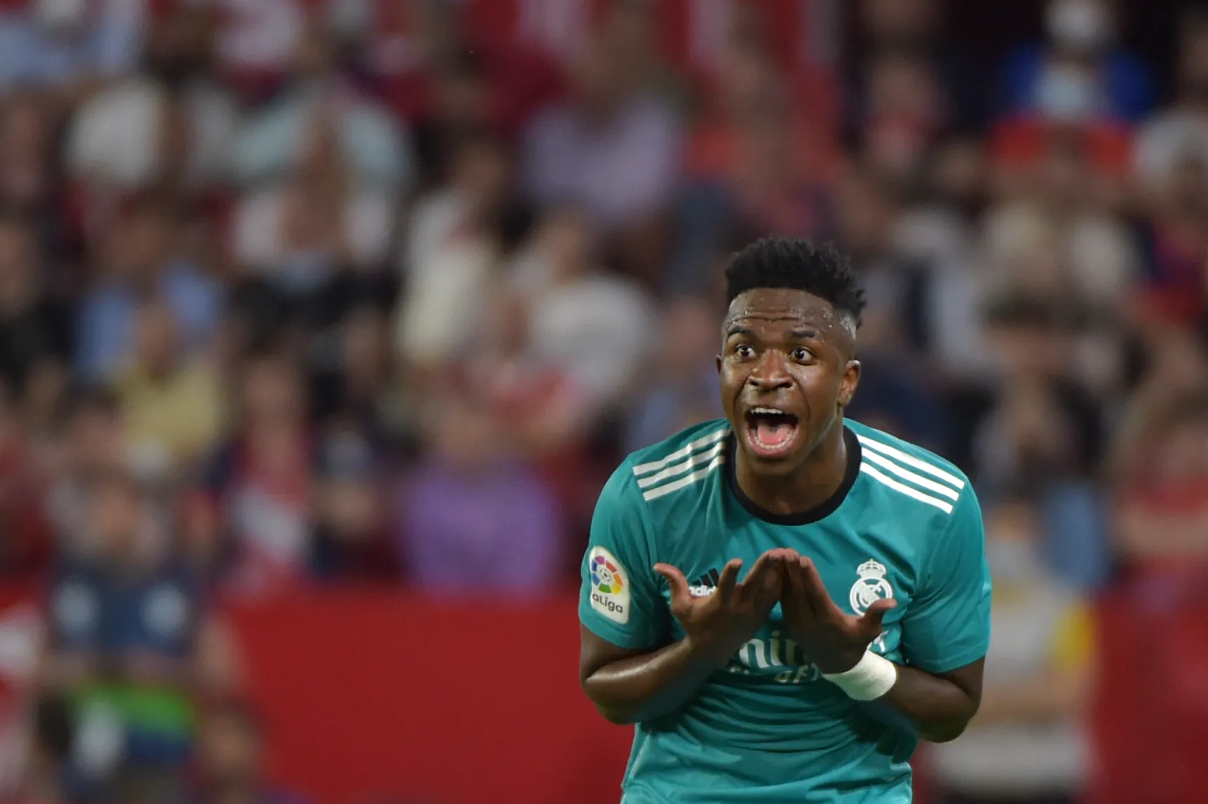 Real Madrid, il campione del Mondo distrugge Vinicius: “E’ un asino!”