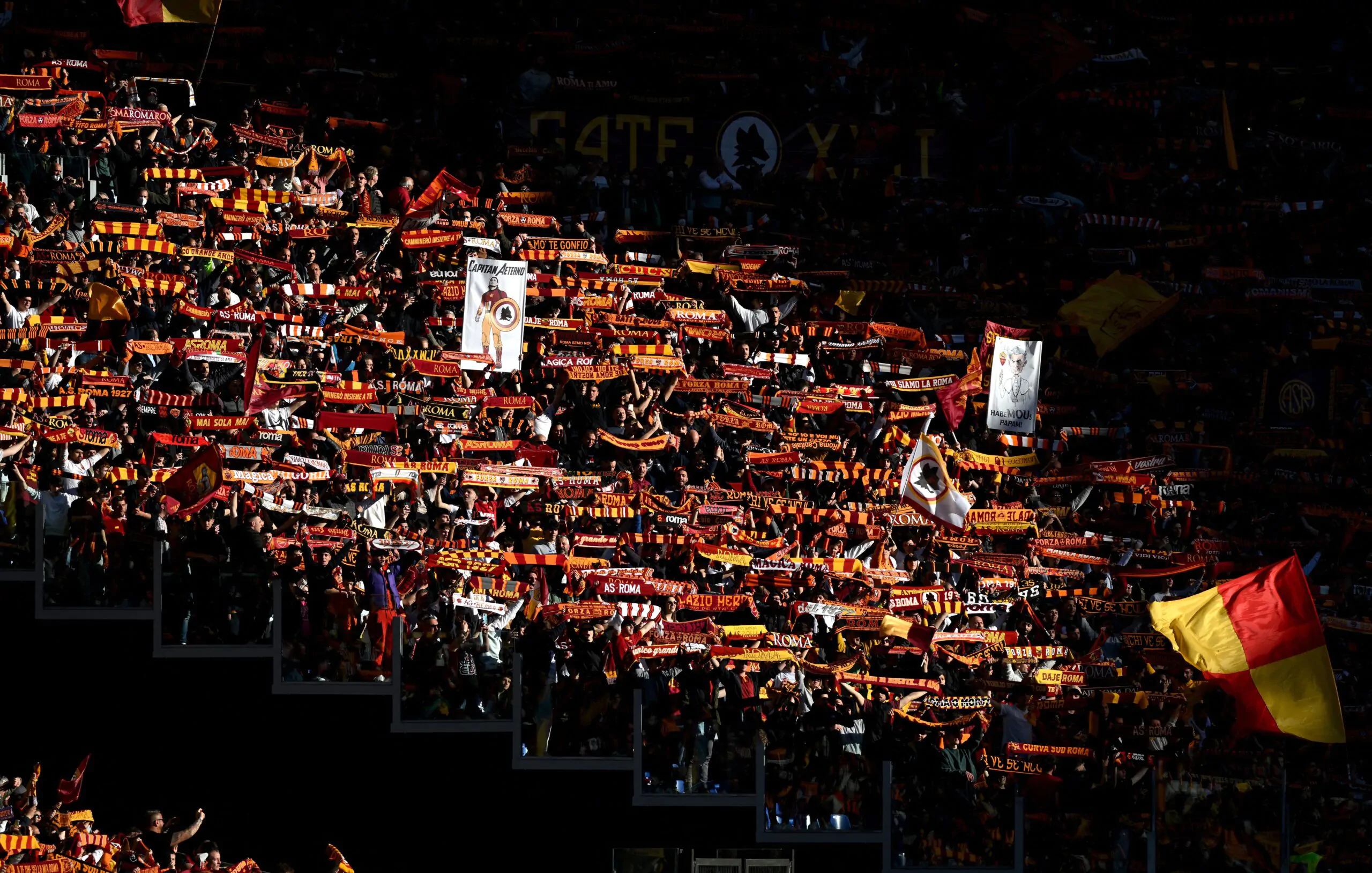 Caos all’Olimpico durante Roma-Salernitana: lo hanno fatto i tifosi