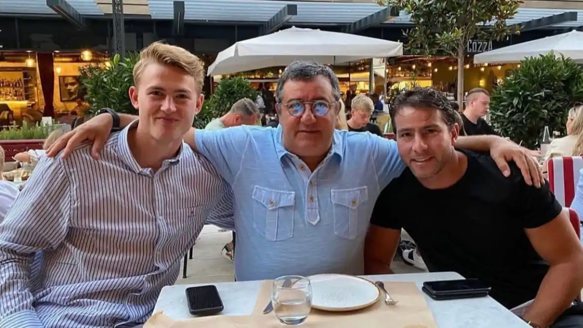 Il messaggio di De Ligt a Raiola: “Sapevi così tante cose che ho il rammarico di non avertele chieste!”