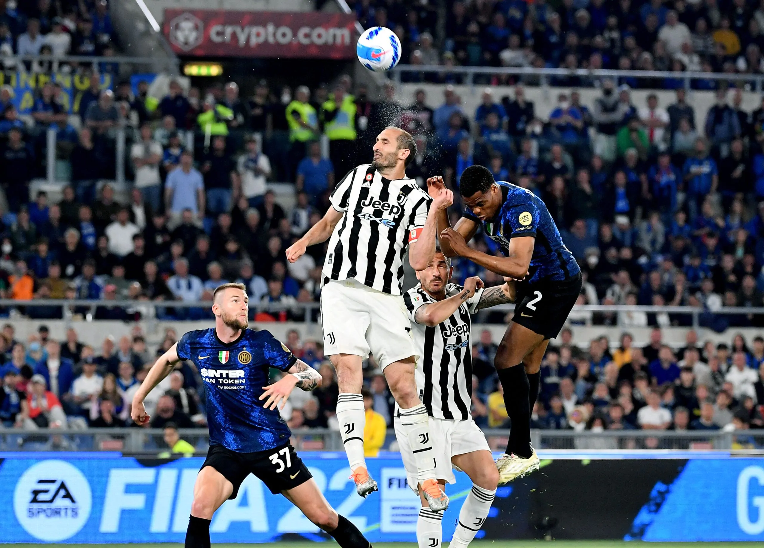 Dumfries potrebbe lasciare l’Inter? Forte interesse dall’estero per lui