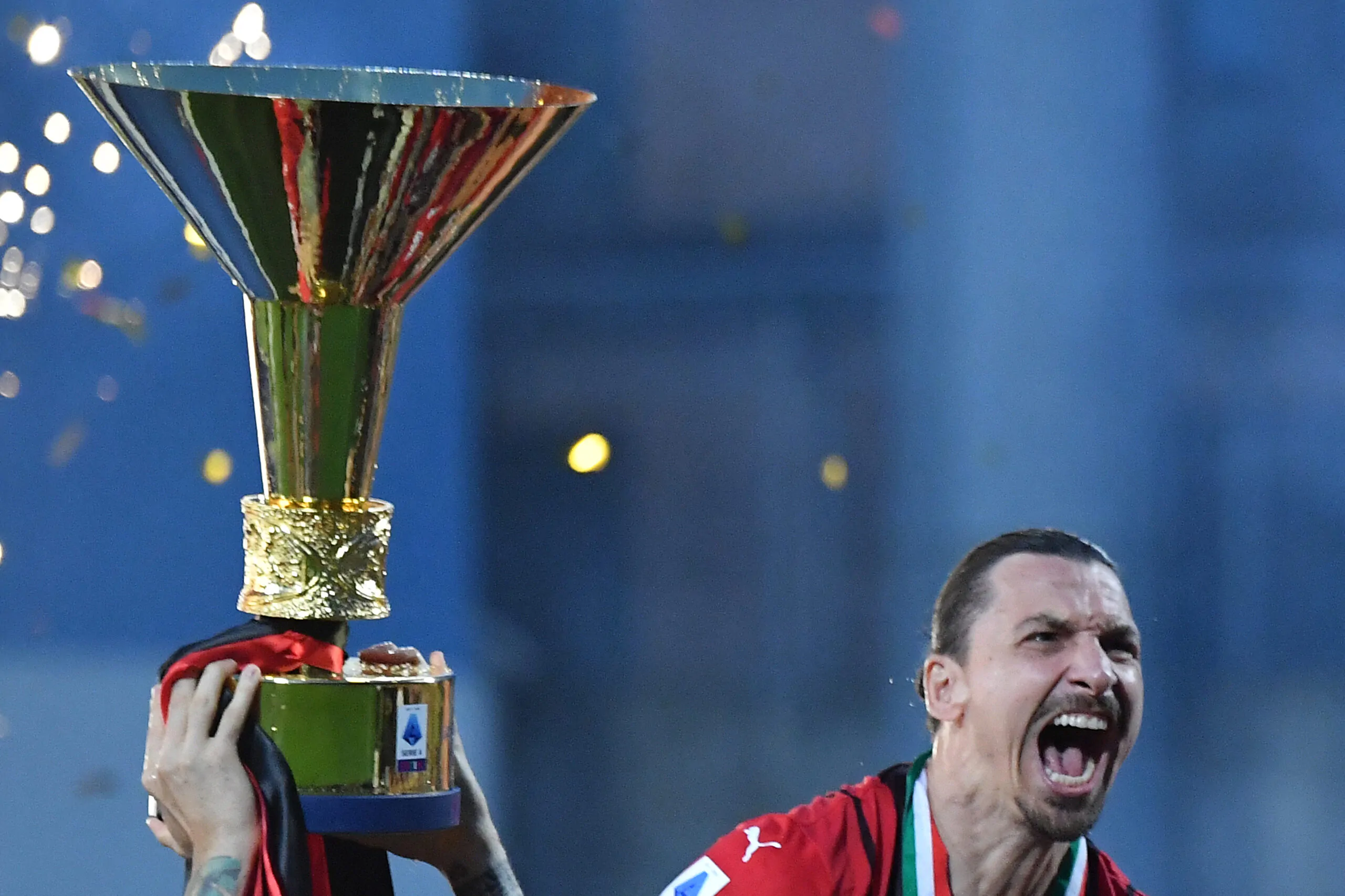 VIDEO – Ibrahimovic si conferma leader: spunta il video del ritorno da Reggio Emilia