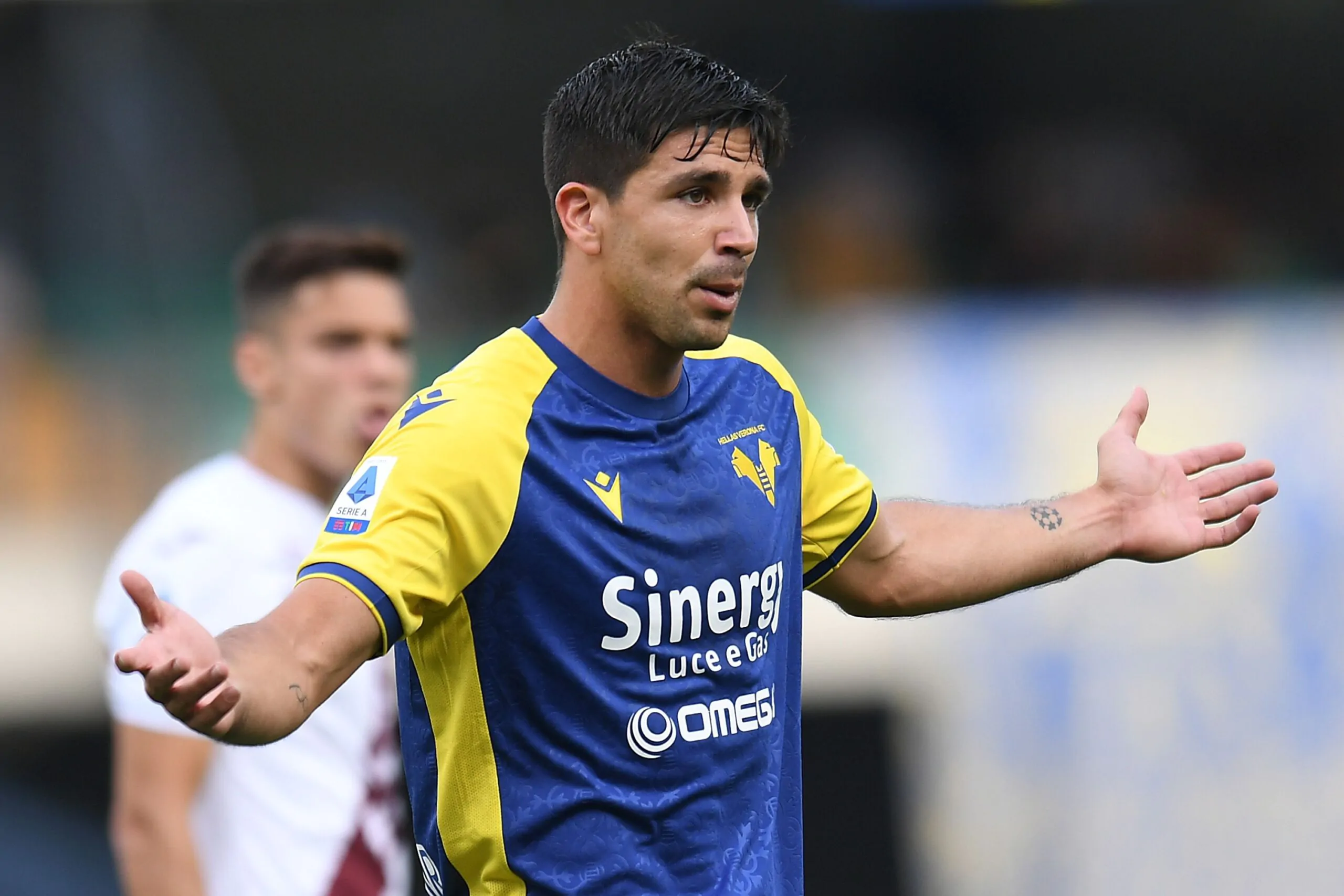 Hellas Verona, la decisione su Simeone: l’annuncio in conferenza